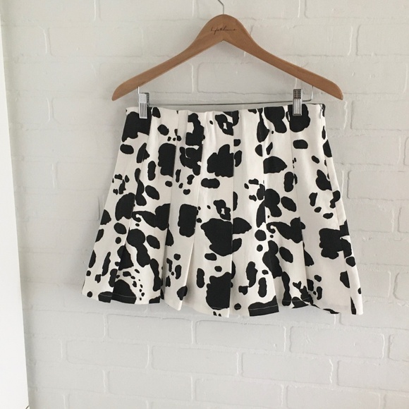 En Saison Mini Skirt Cow Print Pleated Denim Jean Cotton Off-White Black Sz L - Picture 3 of 10